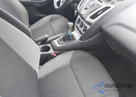 2014 Ford Focus Se z USA, uszkodzony, nr VIN 1FADP3K28EL366720